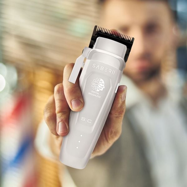 SABER 2 PROFESSIONAL HAIR CLIPPER WITH EON DIGITAL BRUSHLESS MOTOR